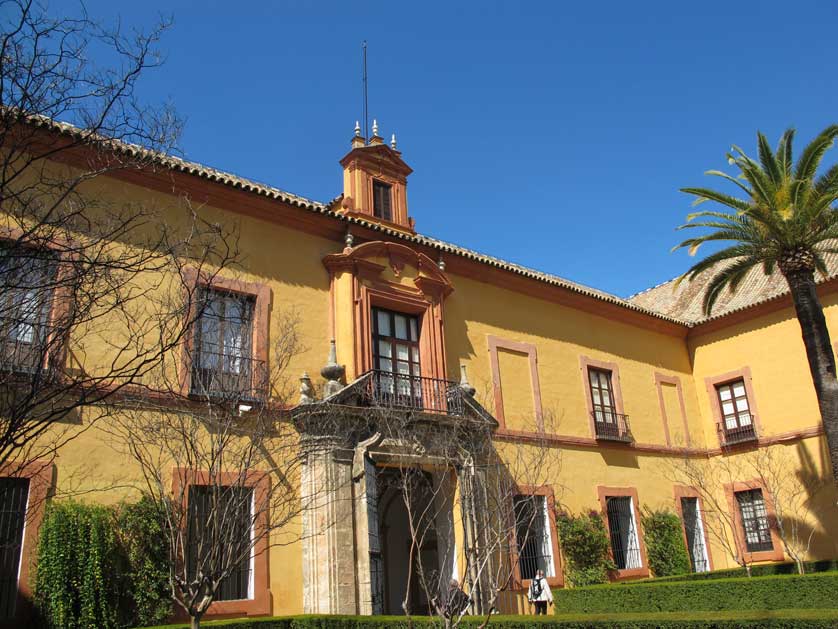 Patio del Crucero at the palace.