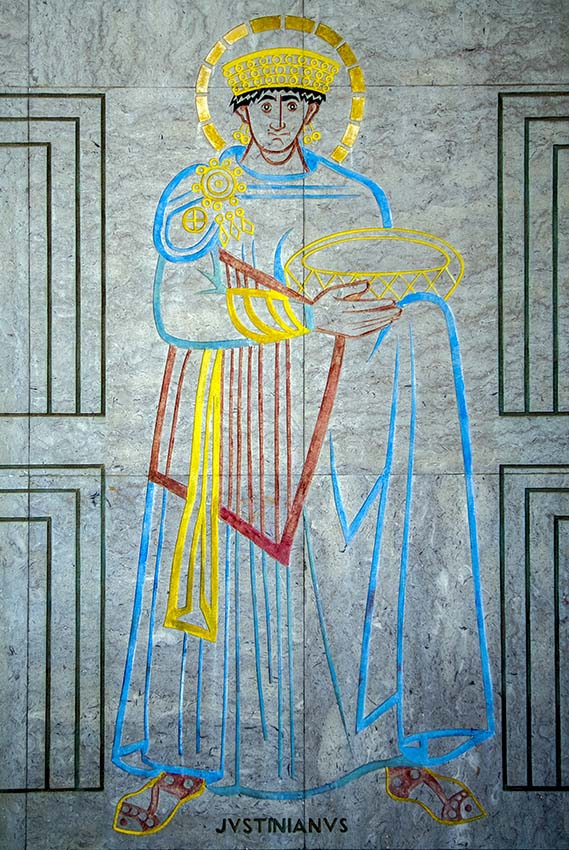 Engraving at the Faculty of Law of the University of Lisbon by José de Almada Negreiros.