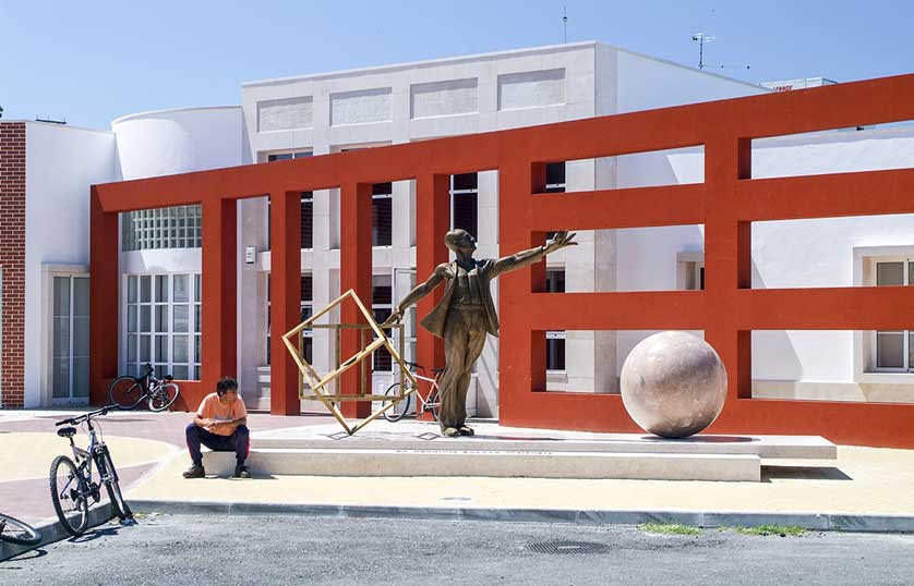Biblioteca Municipal de Alpiarça,
Alpiarça, Portugal.