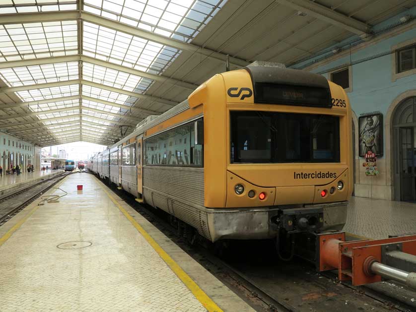 Intercidades train at the platform