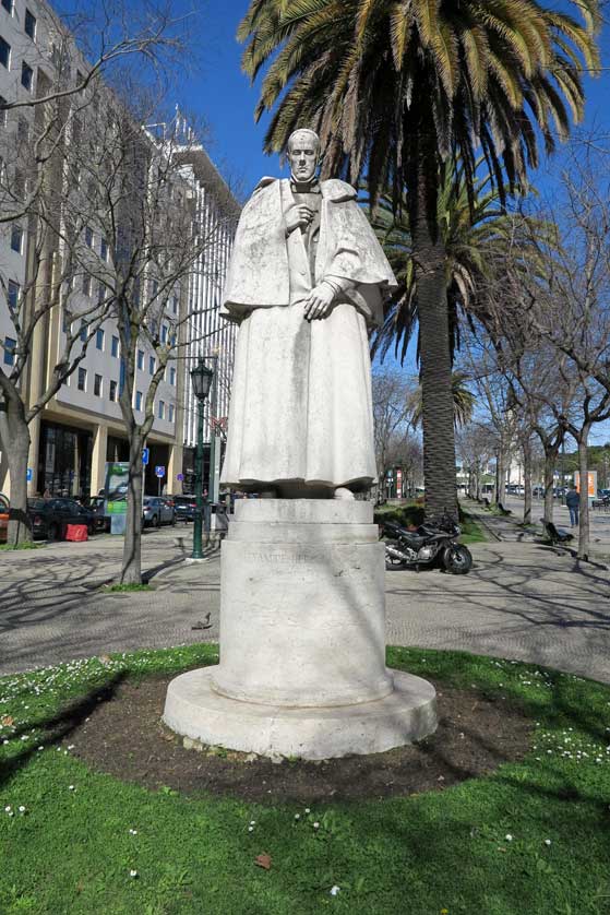 Statue of Alexandre Herculano, Lisbon Statue of Alexandre Herculano, Lisbon, Portugal.