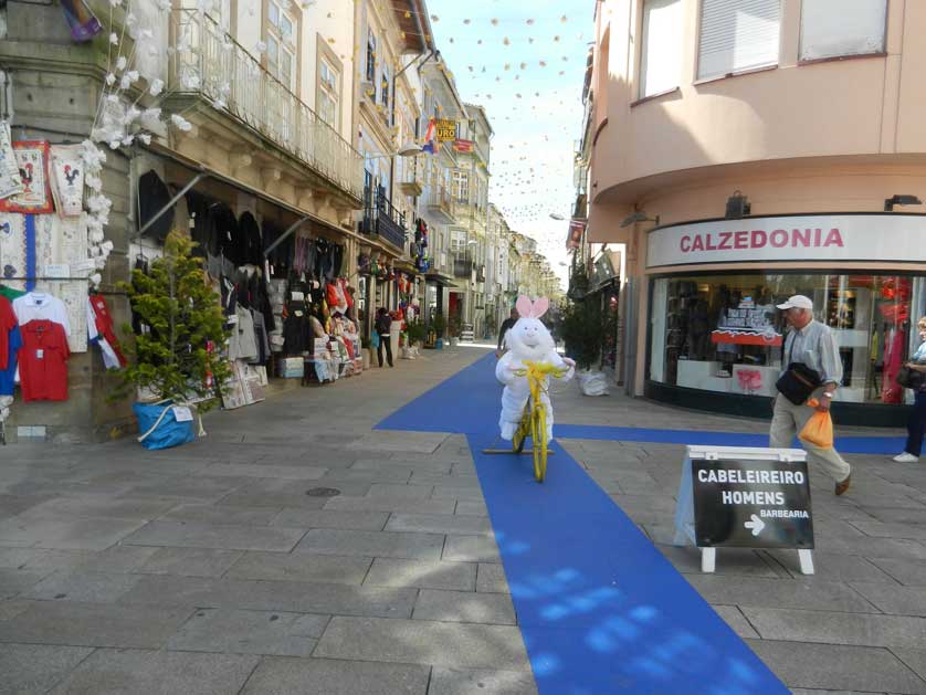 Barcelos shops.