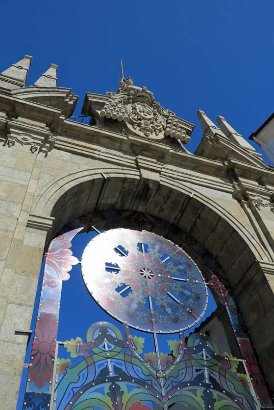 Arco da Porta Nova, Braga, Portugal.