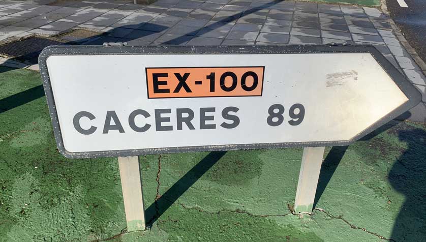 Cáceres is 89 km from Badajoz.