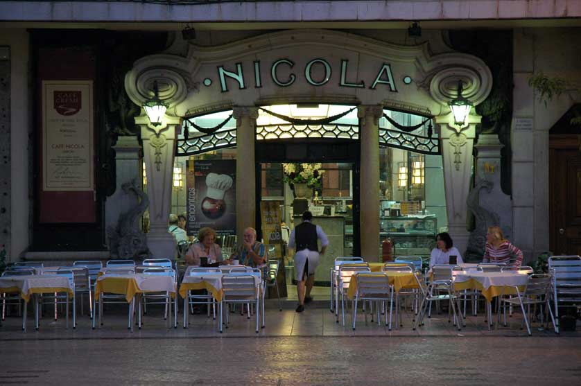 Nicola cafe.