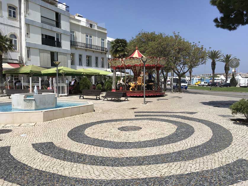 Circular style calçada.