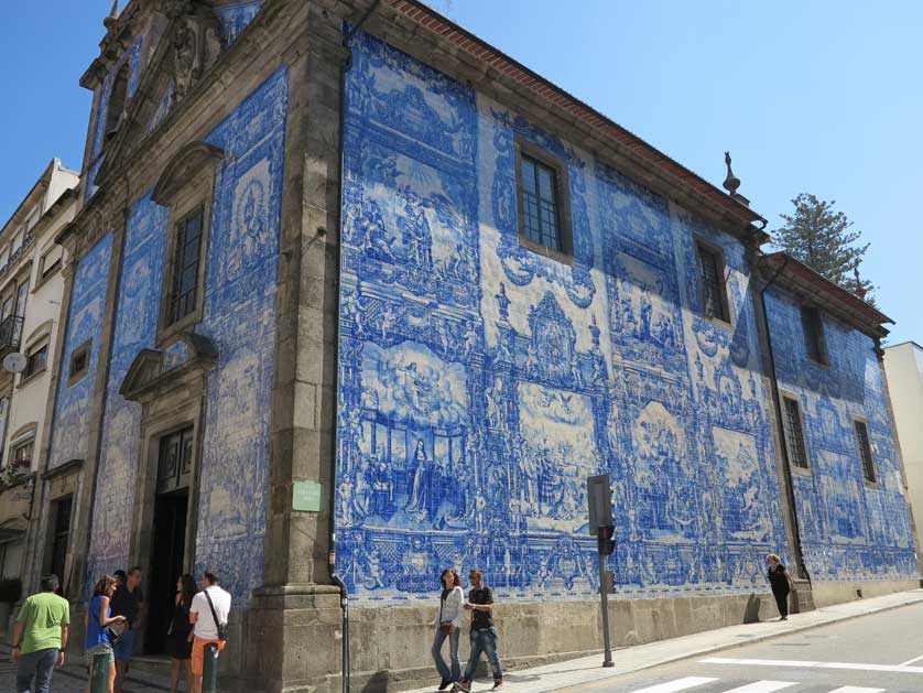 Capela das Almas de Santa Catarina, Porto, Portugal.