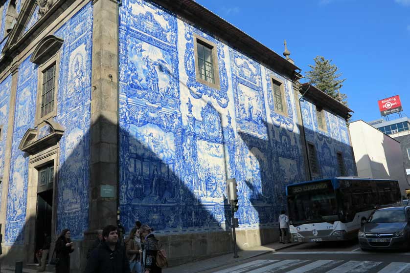 Capela das Almas de Santa Catarina, Porto, Portugal.