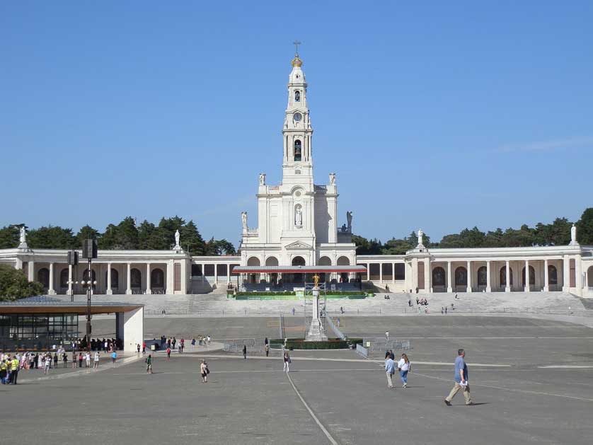 Basilica de Nossa Senhora do Rosário de Fátima, Portugal.