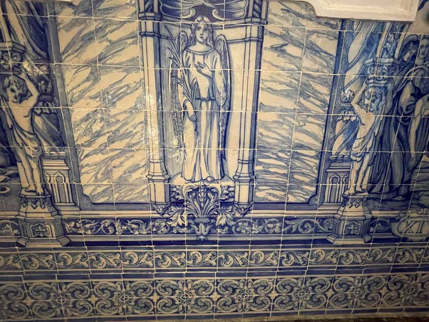 Azulejos tile panel in the Igreja de São Francisco, Evora.