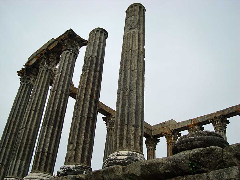 Templo Romano, Evora, Portugal.