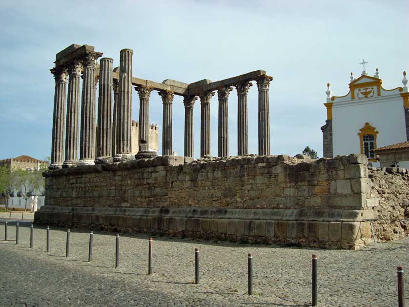 Templo Romano, Evora, Portugal.