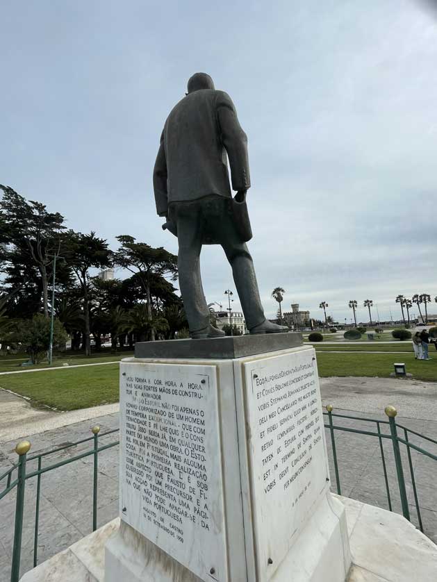 Statue of Fausto Cardoso de Figueiredo.