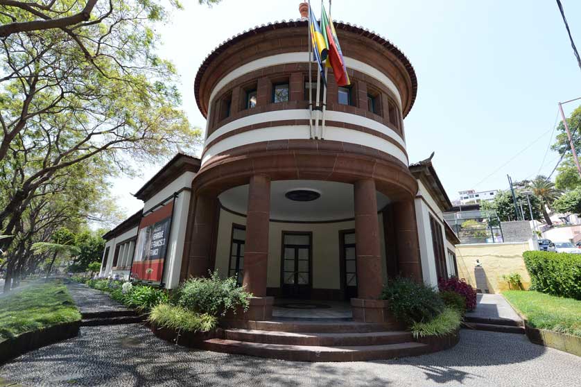 Museu Henrique e Franscisco Franco.