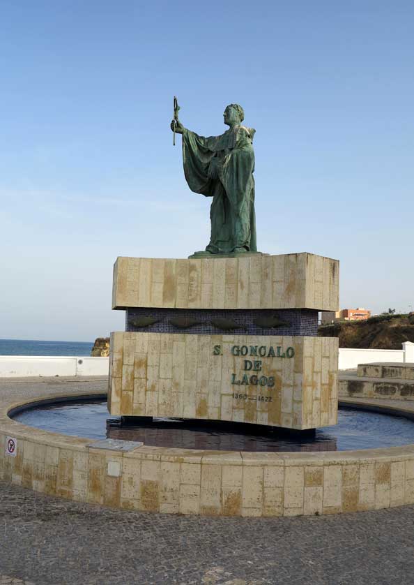 Statue of São Gonçalo de Lagos.