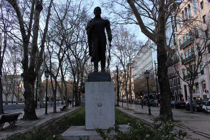 Statue of Simon Bolivar.