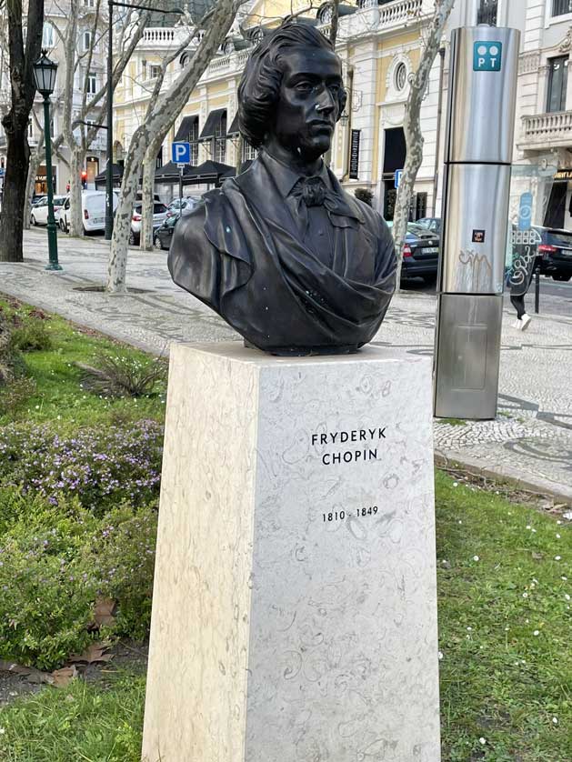 Bust of Fryderyk Chopin.
