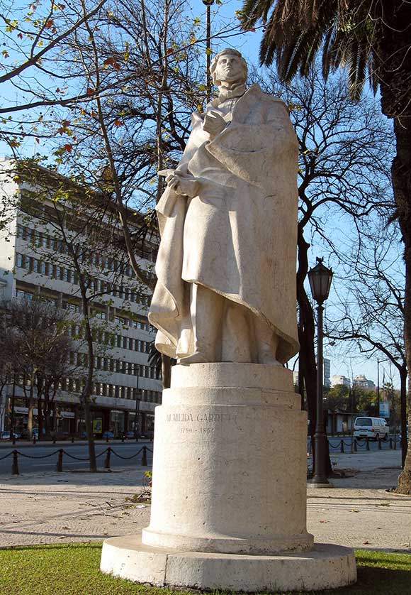 Almeida Garrett statue.
