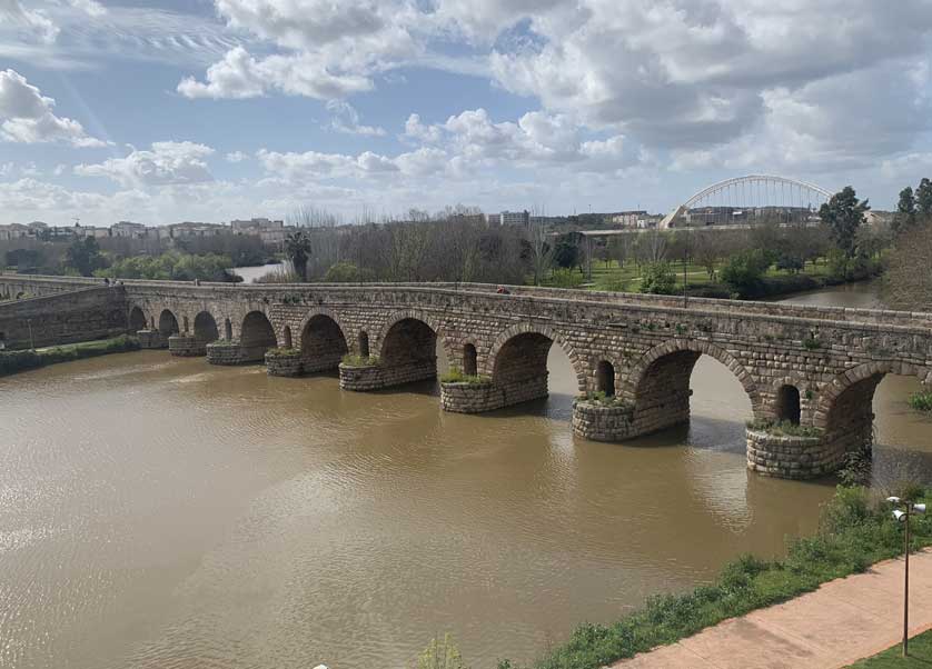 The bridge from the Alcazaba.
