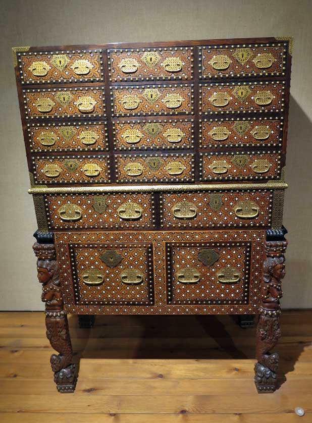Inlaid furniture from India at the Museu Nacional de Arte Antiga, Lisbon.