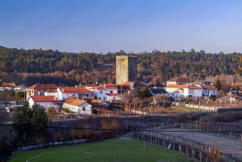 Torre de Lapela.