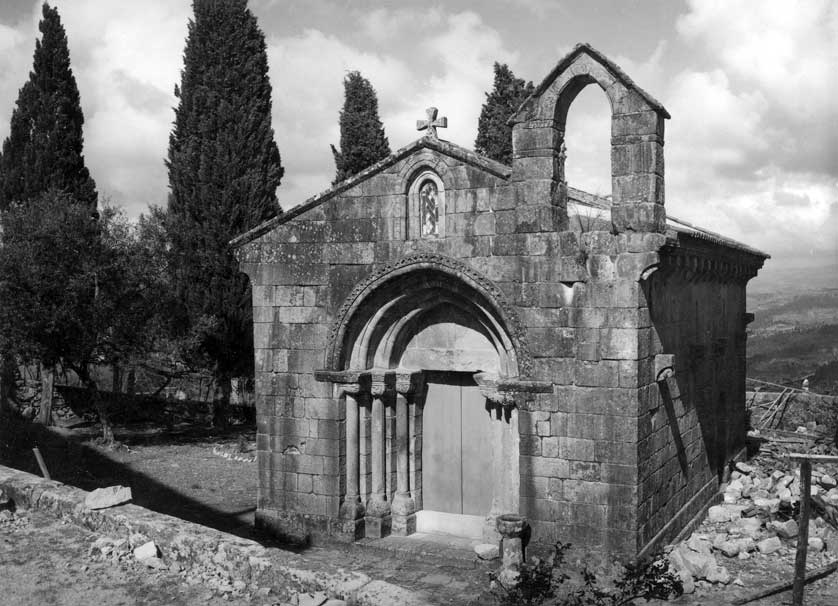 Igreja de São Gens de Boelhe.