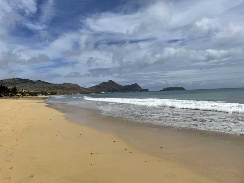 The view towards Praia da Fontinha.