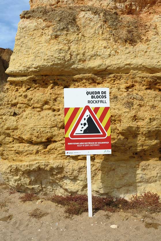 Praia da Dona Ana, Lagos, Algarve, Portugal.