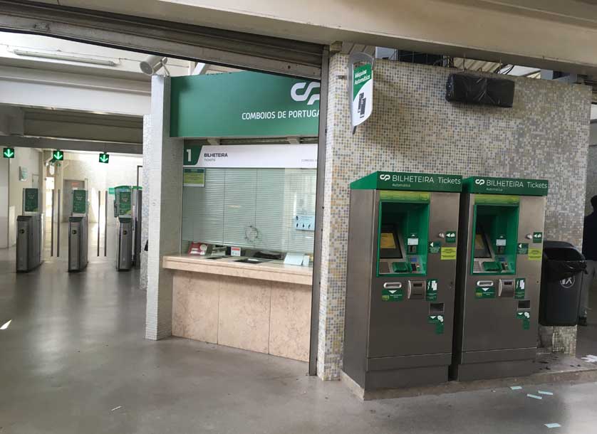 Queluz - Belas Station.