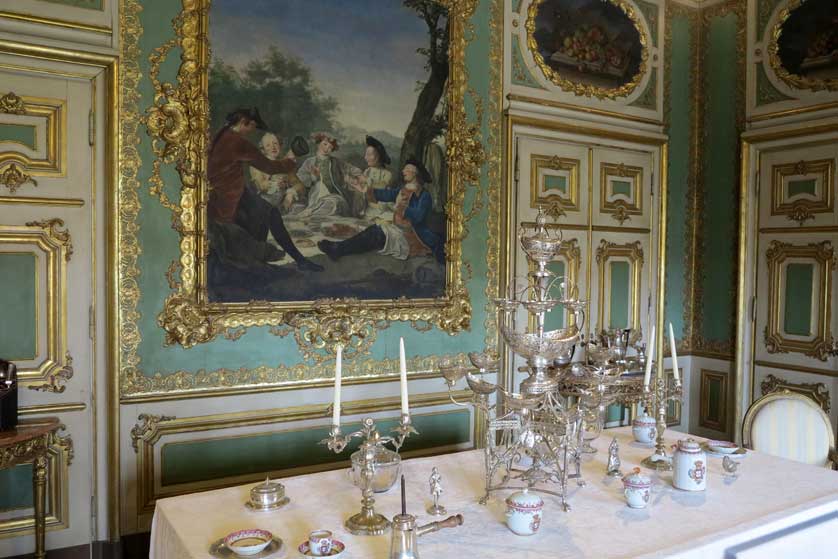 The Hall of Ambassadors.