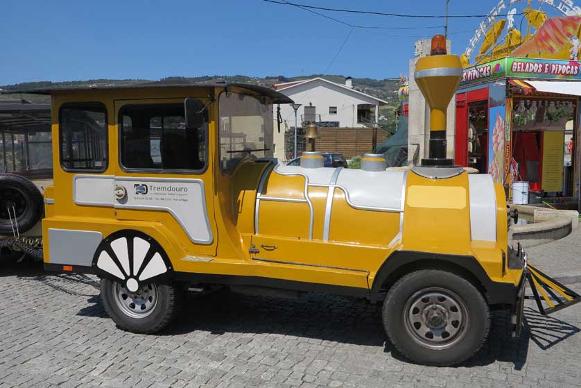 Tourist Train, Peso da Régua, Portugal.