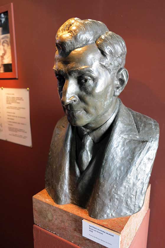 Salazar Bust Salazar Bust.