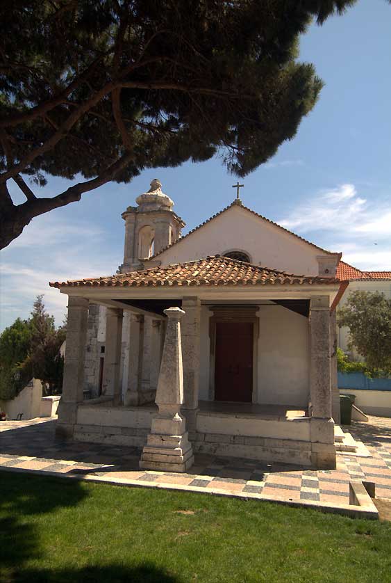 Capela de Nossa Senhora do Monte Capela de Nossa Senhora do Monte, Portugal.