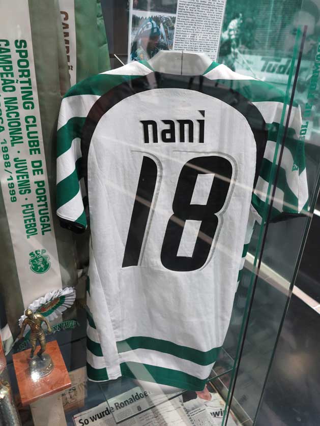 Nani wore the number 18 shirt.