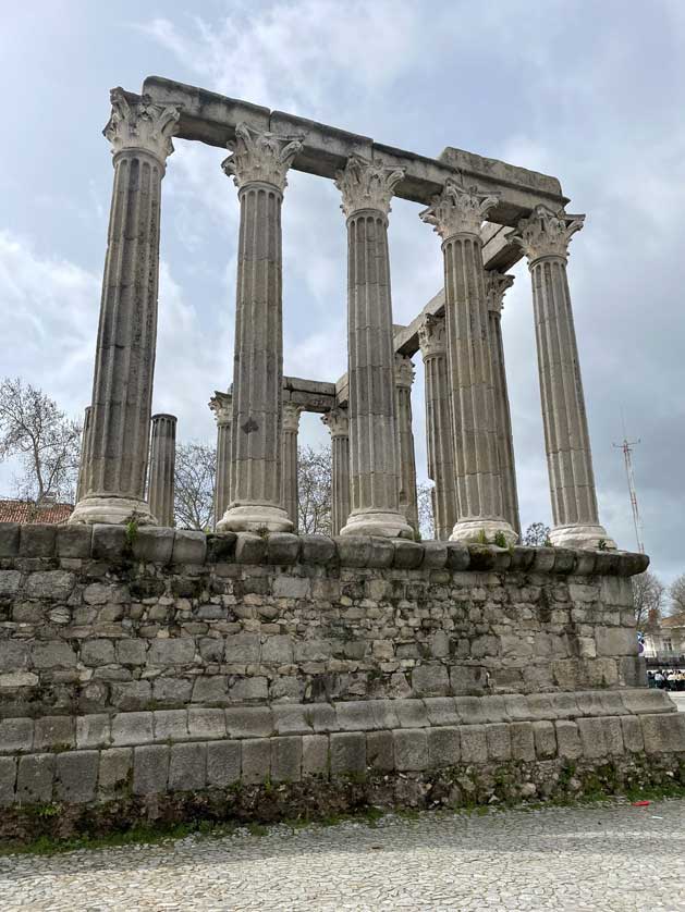 Templo Romano, Evora, Portugal.