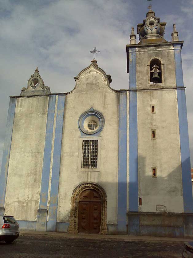The Igreja de Santiago.